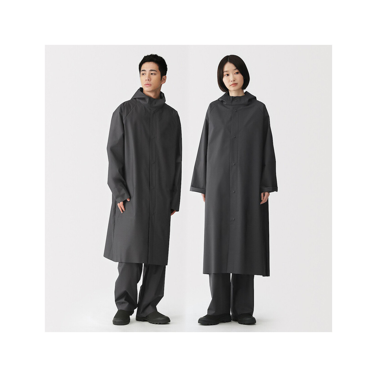 Płaszcz przeciwdeszczowy docinany czarny