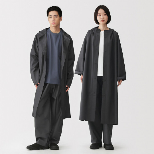 Płaszcz przeciwdeszczowy docinany czarny