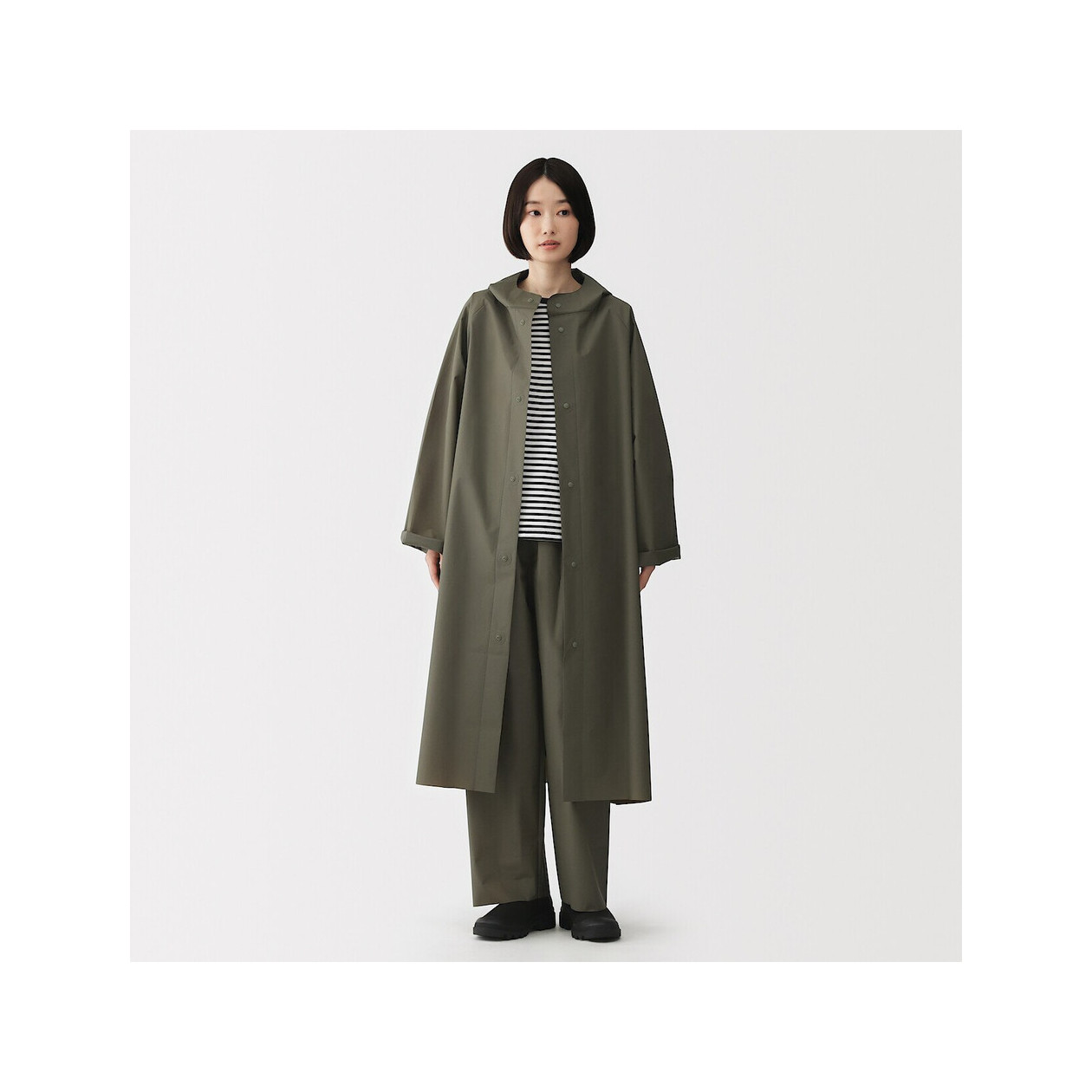 Płaszcz przeciwdeszczowy docinany zielony