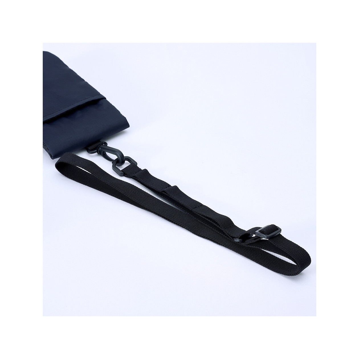 Saszetka z materiału spadochronowego z klapką 11x18 cm